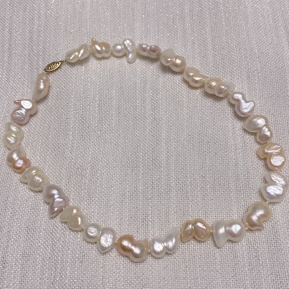 14k Baroque Pearl Strand Necklace - Picture 4 of 11